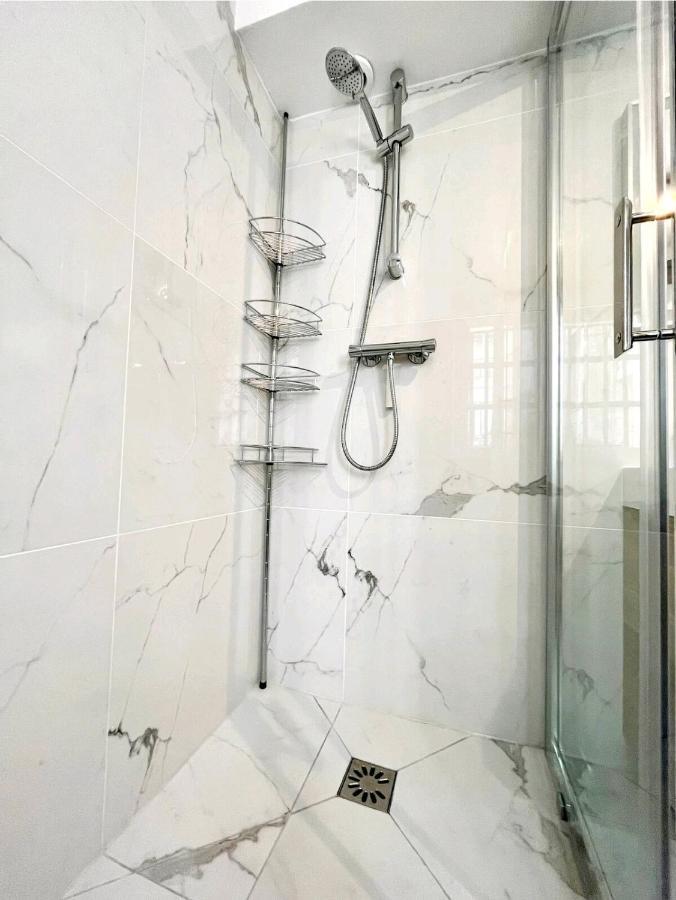 Appartement L'Orangerie Royale 45m2, 4 Pers et Wifi disponible à Versailles Extérieur photo